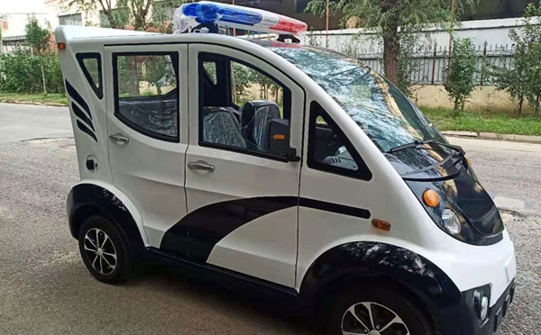 奇台警用巡逻车